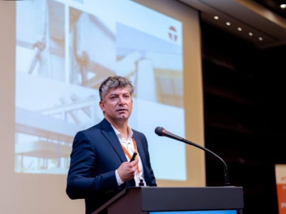 El COMTEC presente en el Instituto de la Construcción: Diego Mellado asume como Director.