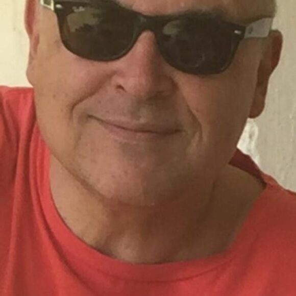 Hugo Pereira Gigogne recibe el Premio Alberto Risopatrón 2025